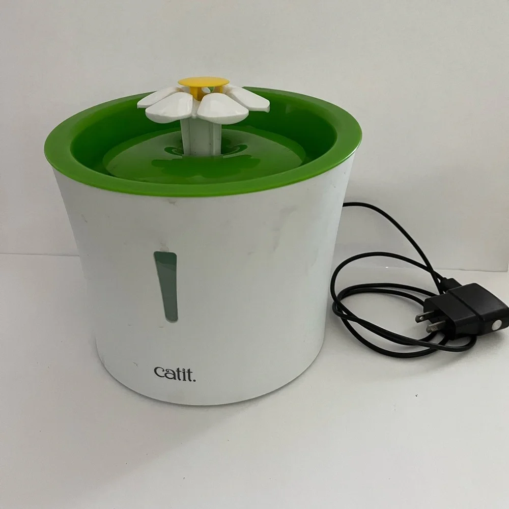 Catit Flower Plastic Cat Fountain